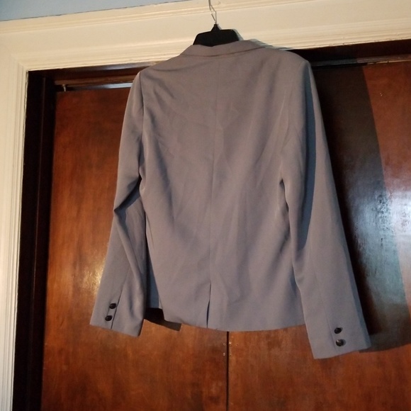 Jacket - Picture 3 of 4